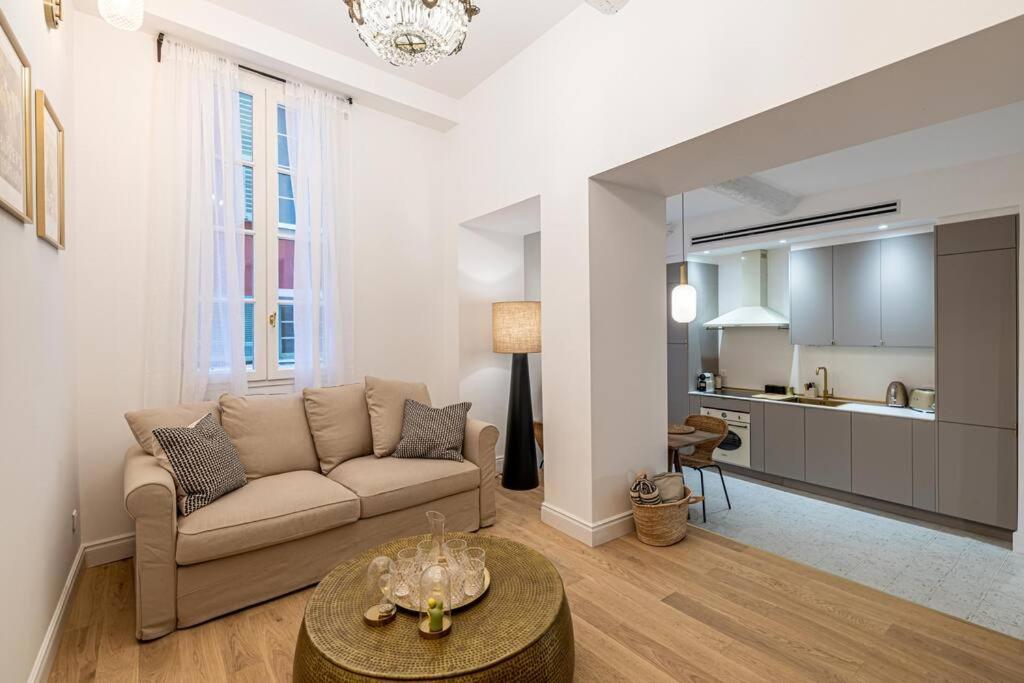 Chez Collette - Luxury In The Old Nisa Exterior foto