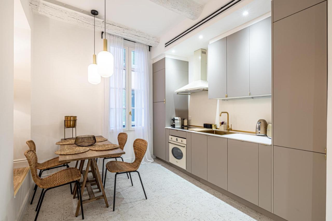 Chez Collette - Luxury In The Old Nisa Exterior foto
