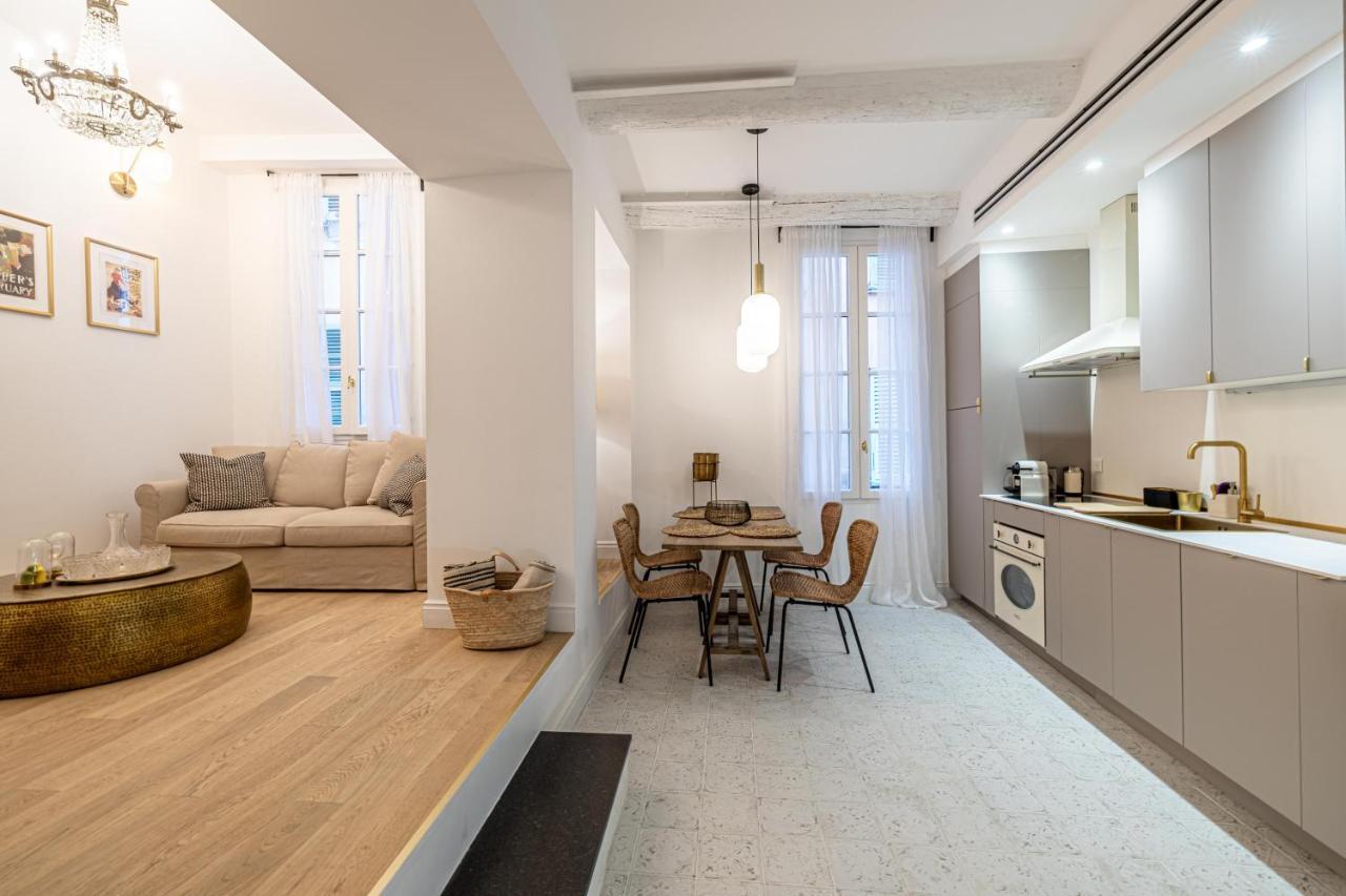 Chez Collette - Luxury In The Old Nisa Exterior foto